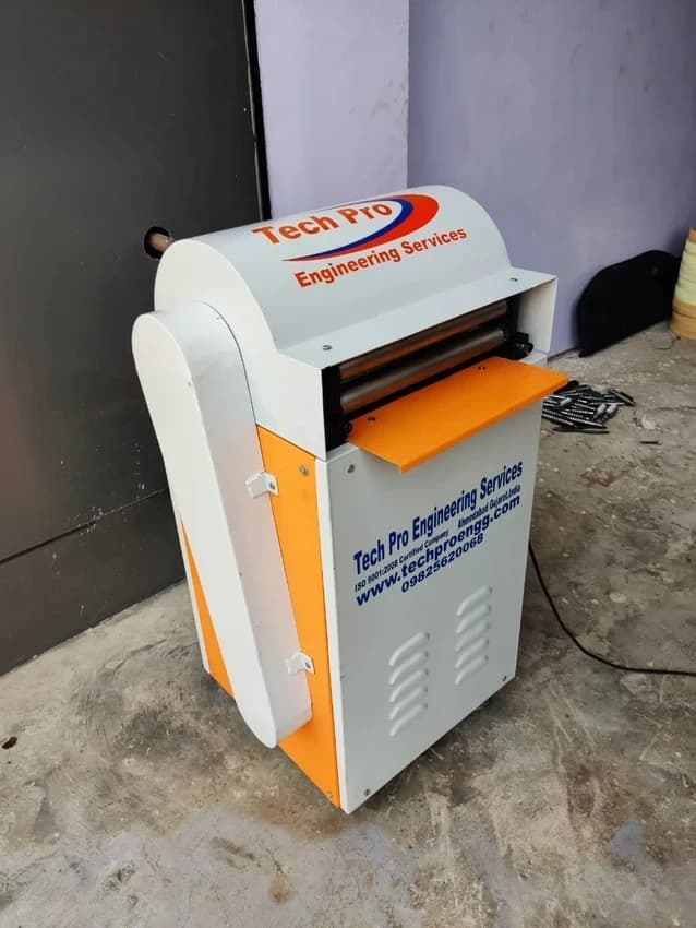 Pineapple Fiber Extraction Machine, Production Capacity: 10 - 35 % Fibre From 100 kg