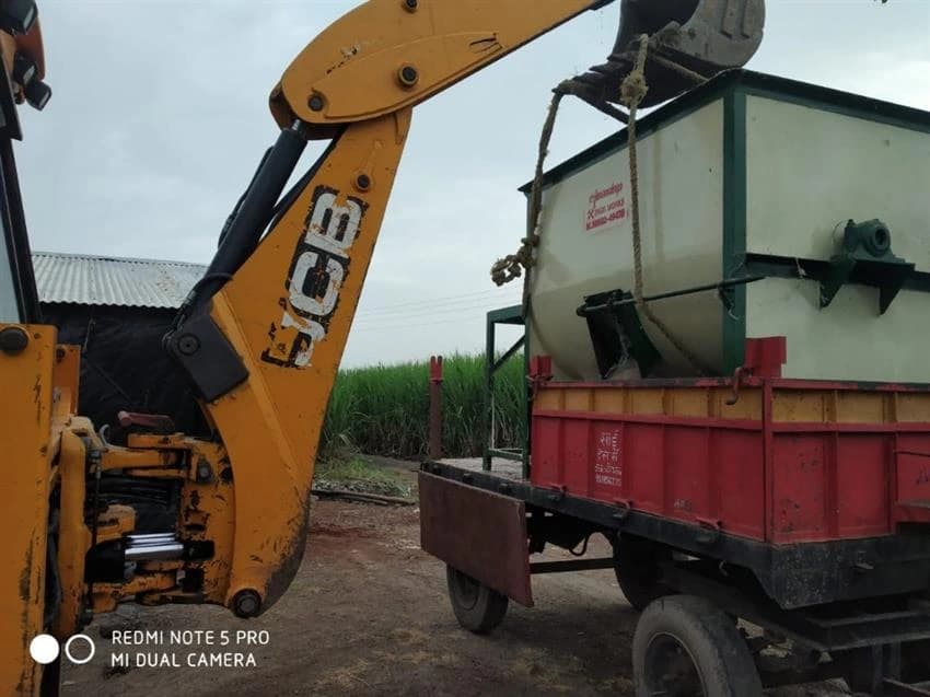 Automatic Animal Premix Mixer Machinery, For Industrial -1000kg