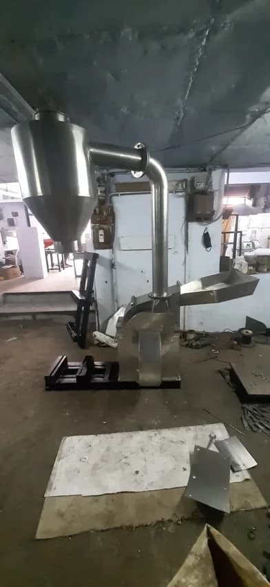 Stainless Steel Pulverizer, Capacity: 100 kg/hr