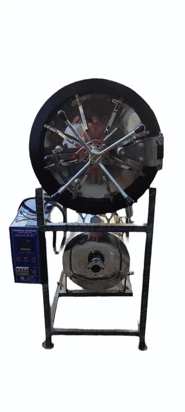 Cylindrical Horizontal Autoclave