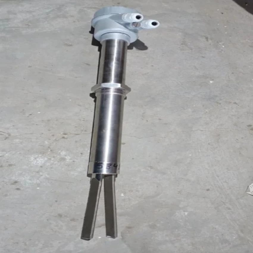 Top Mount Media Type: Liquid Vibrating Fork Level Switch, Meter Technology: Differential