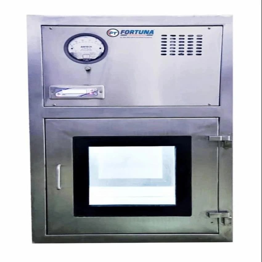 SS304 Rectangular Clean Room Dynamic Pass Box, For Laboratories, Size: 2 X 2 X 2