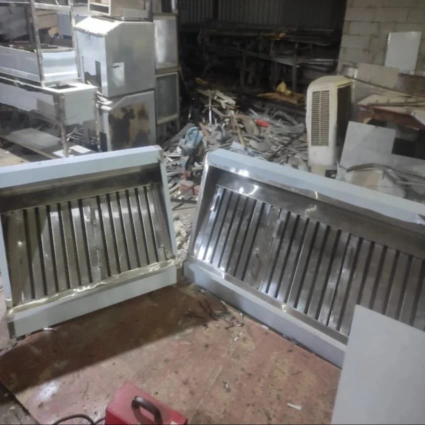 Rectangular Gas Range Kitchen Exhaust Hood, Capacity: 1500 m3/h, For Restaurant