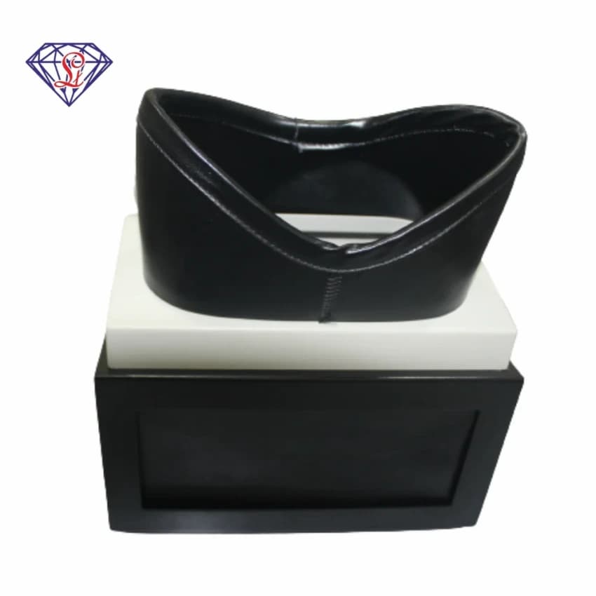 Tube Material: Soft Glass Black & White UV Light