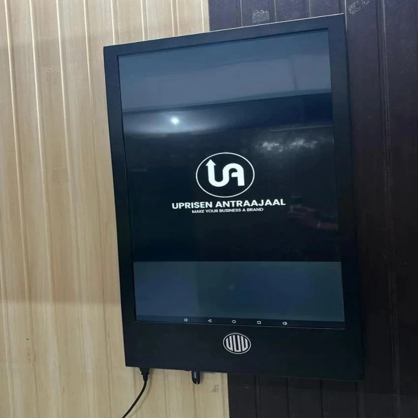 Metal Rectangle Wall Mount Digital Signage 55-Inch
