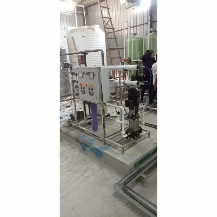 Industrial Ro Plant, RO Capacity: 1000 LPH, Stainless Steel