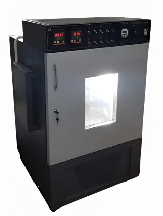 Walk In Plant Growth Chamber (112 L, 5 ºC to 60ºC, 50% to 95% RH, LED Light)