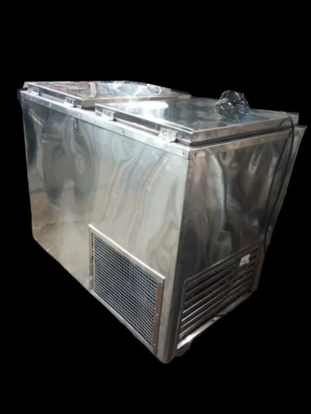 SSFW Rectangular SS Insulated Water Tank, Number of Basket: 4, Capacity: 100 Litres