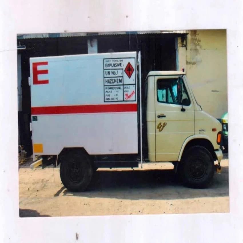 Mobile blasting shelter, Diesel