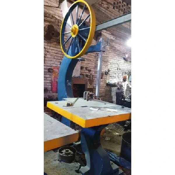 Cast Iron Body Type Vertical Bandsaw Machine