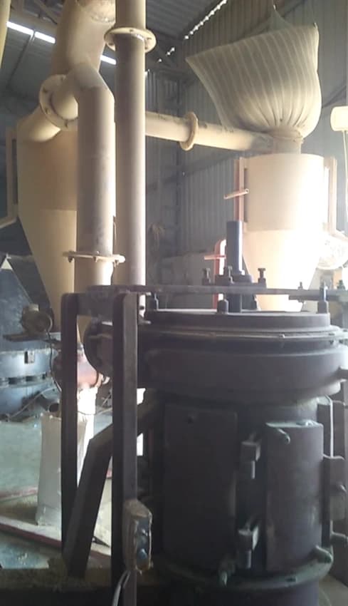 Three Phase Mild Steel 65 HP Wood Grinding Plant, For Industrial