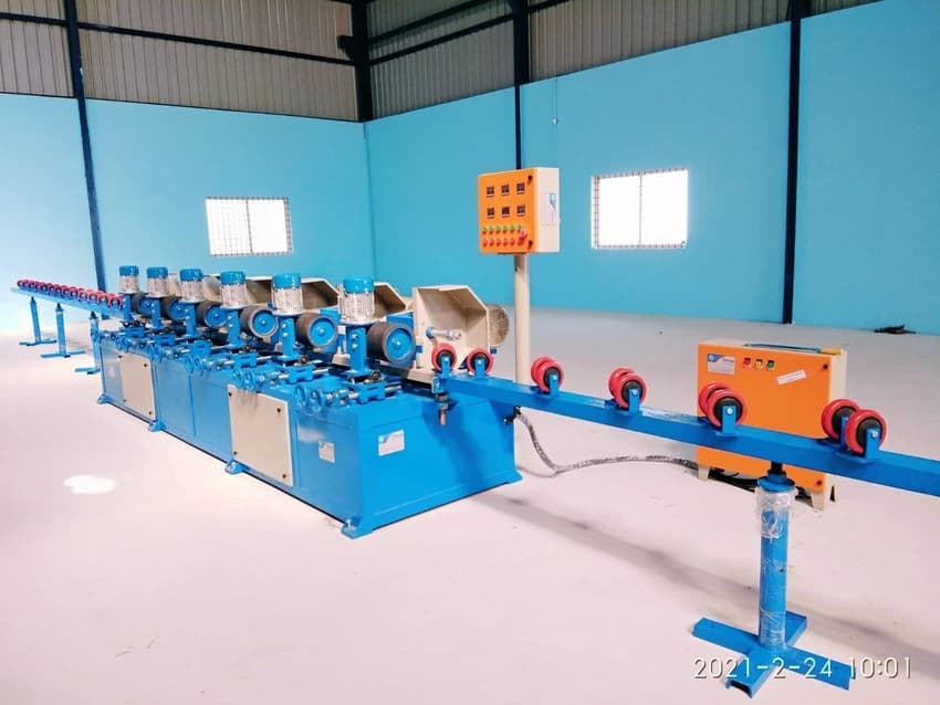 Fully Automatic Steel Pipe Buffing Machine, 51 HP