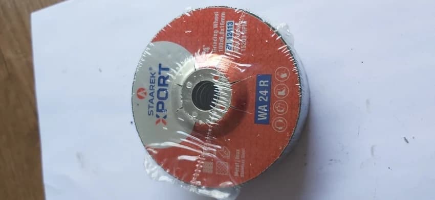 3M Aluminium Oxide Staarek grinding Disc 4 Inch, For Industry