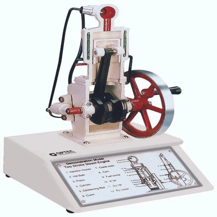 Diesel Engine Two-Stroke Model, Grade: Standard, Packaging Size: Depends On Order