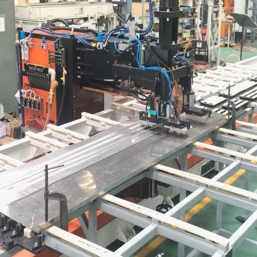 Automated Seam welding of Metro roof panels