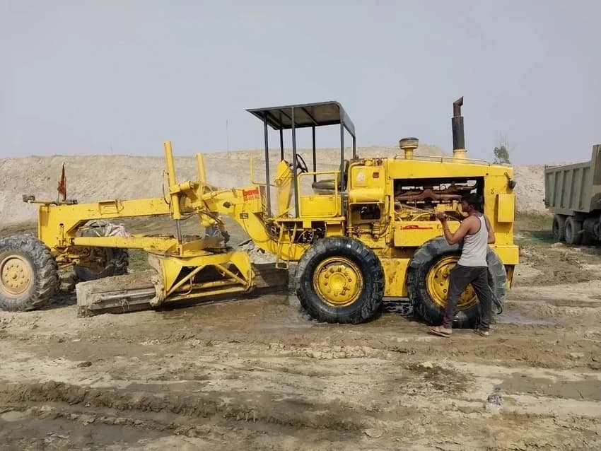 Motor Grader On Rental Services