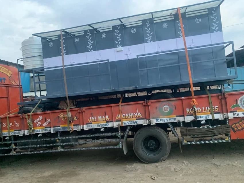 FRP Mobile Toilet Rental Services