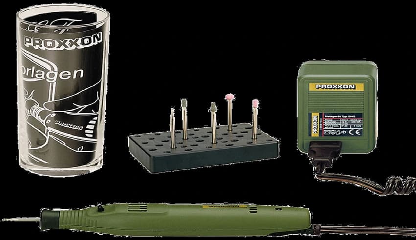 Makita Electric Handheld Engraving Pen for Metal (Tungsten Carbide)