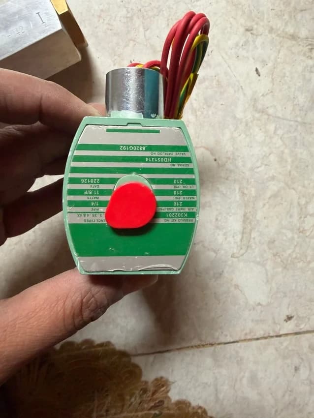 02250125 -666 Sullair Soleniod Valve, 230V AC
