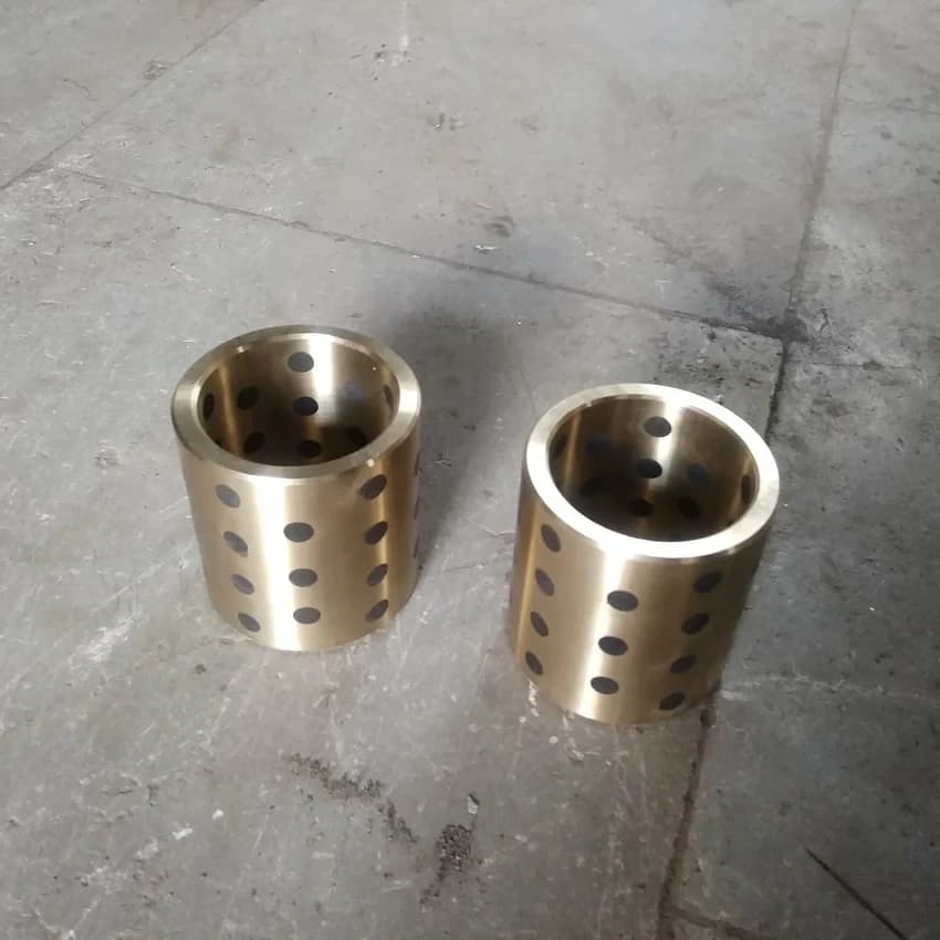 Ashtavinayak Engineers Gun Metal Graphite Bronze Bush, For Industrial, Size/Diameter: 2 inch