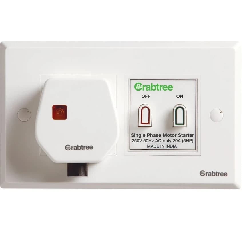 Crabtree Thames Sapphire 20 A (4 Module Plate, 20 A Starter, 25 A Socket, 25 A Plug)
