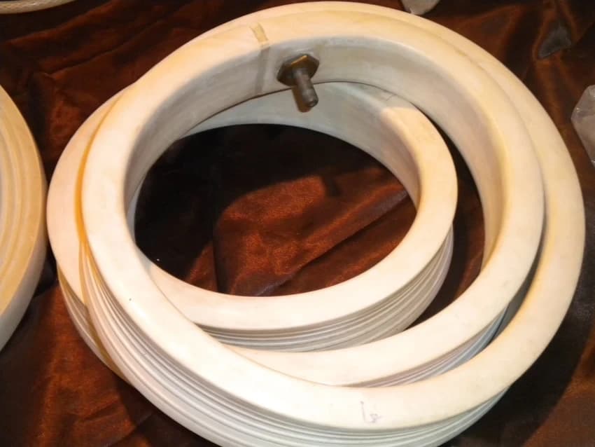 Silicone & Neoprene Natural Ranelast Inflatable Rubber Gasket, For Pharma