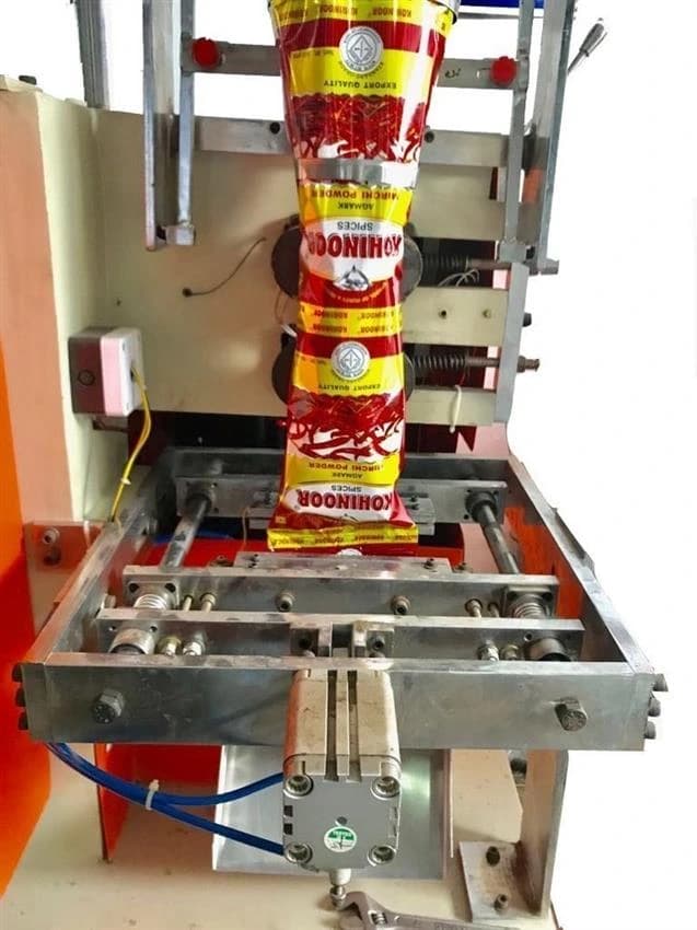 Automation Grade: Automatic Powder Packaging Machine, 220 V