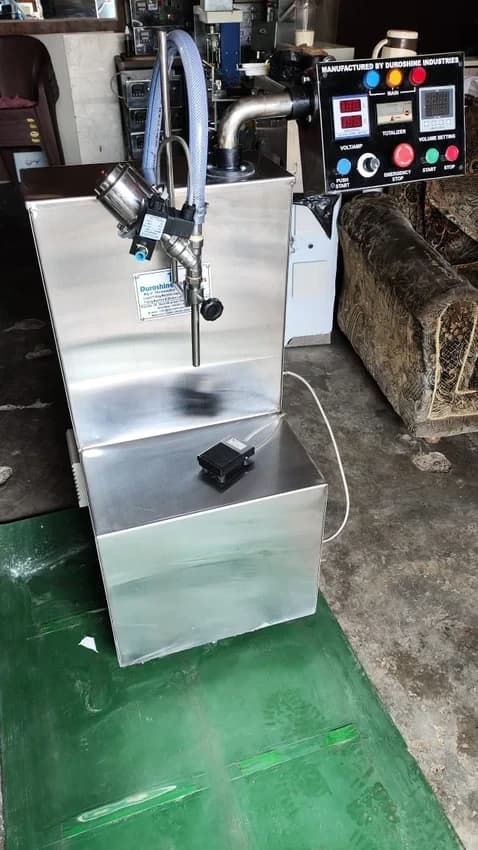 Linear Liquid Filling Machine