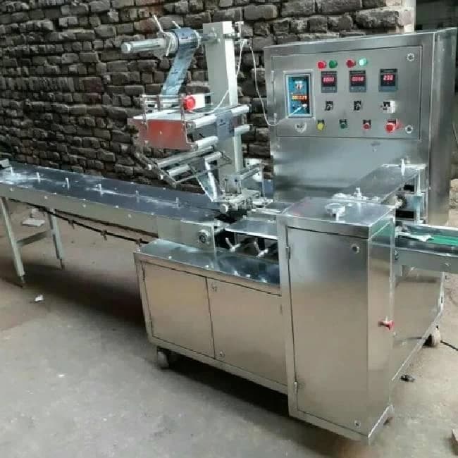 Horizontal Flow Wrap Packaging Machine