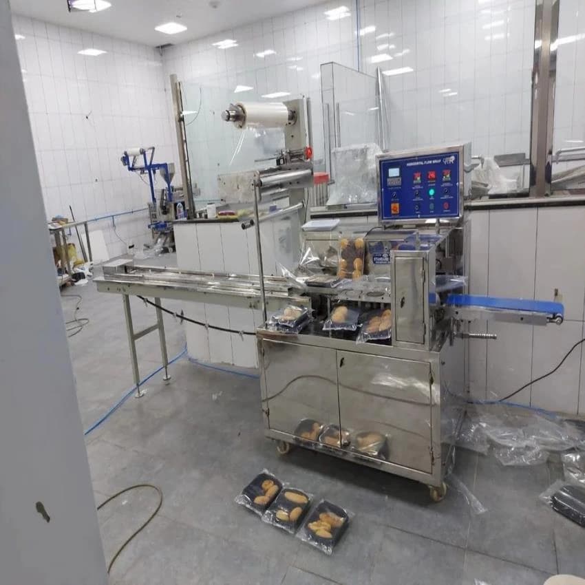 Bakery Products Packing Machine, Automation Grade: Automatic, Model Name/Number: Spec 17
