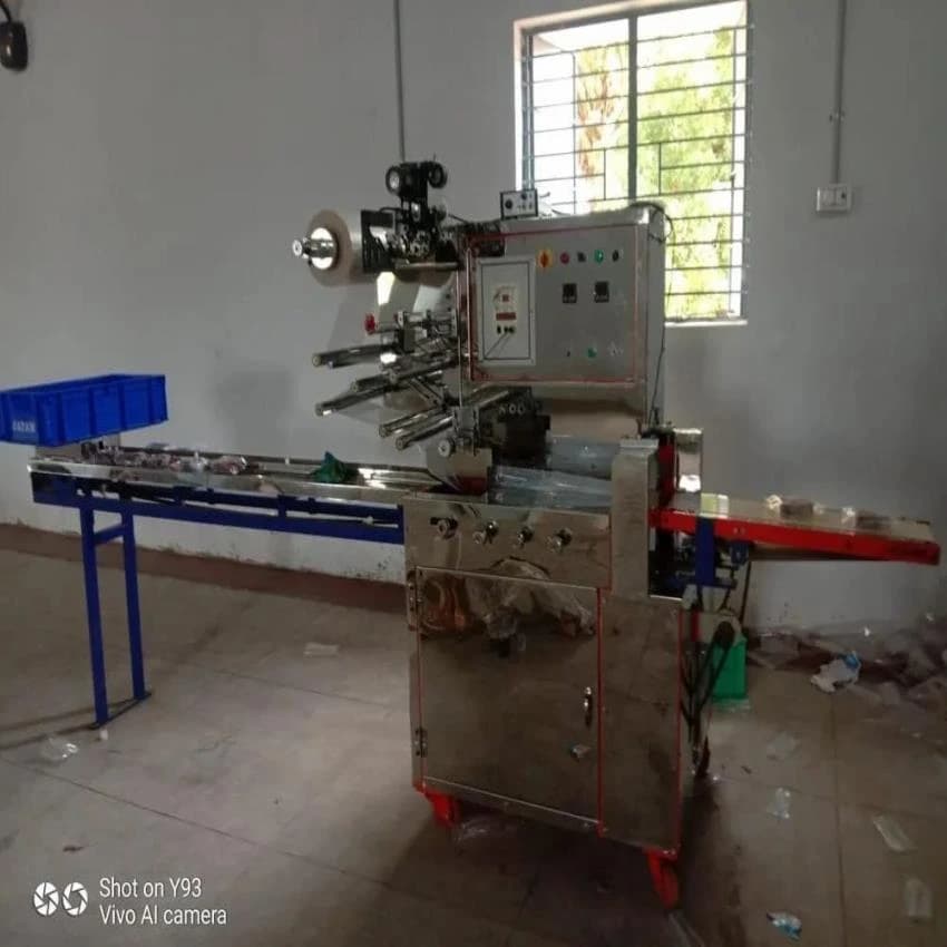 Sunpack 2 hp Chikki Packing Machine, 230v
