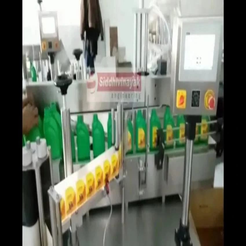 Flat Bottle Labeling Machine