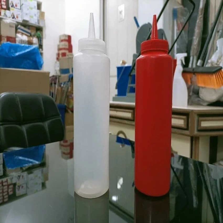 HDPE Screw Cap Plastic Squeeze Bottles, Use For Storage: Sauces, 1 Litre