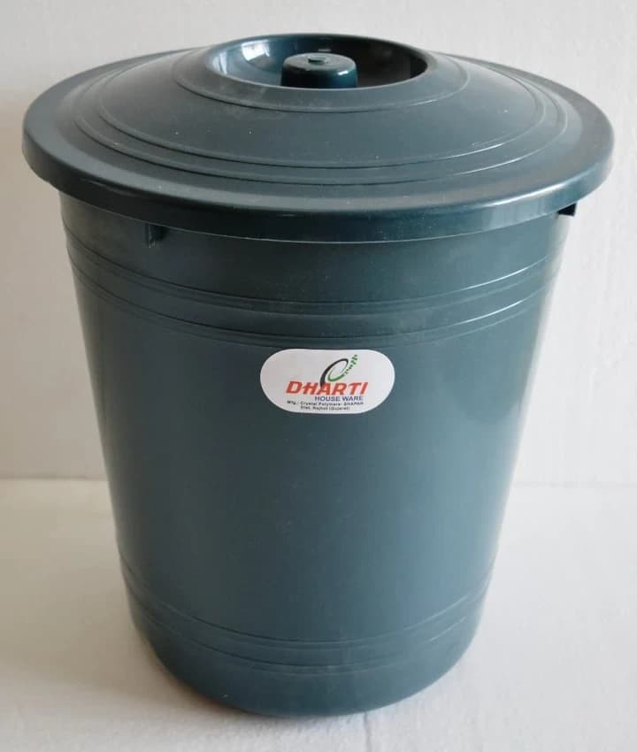 11 Litre Lid Type Plastic Dustbin