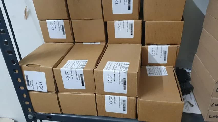 Trinity touch Omron 8 CHANNEL RELAY BOARD 24VDC, Current Output: 12A