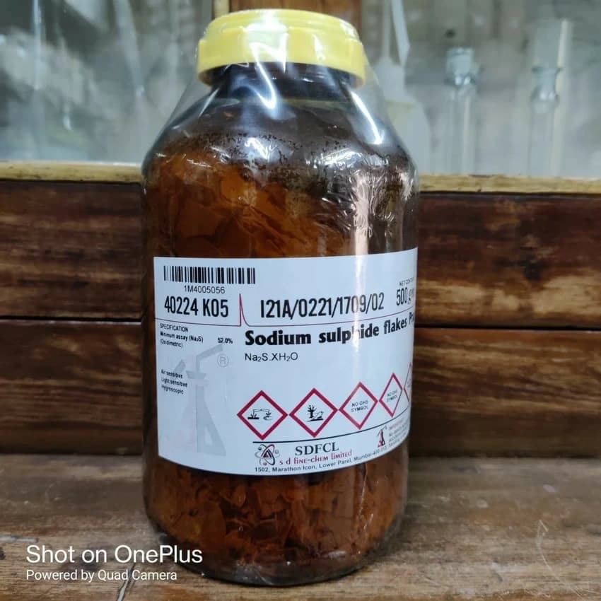 Sodium Sulphide Flakes LR