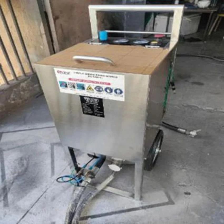 Fully Pneumatic Dry Blasting Machine