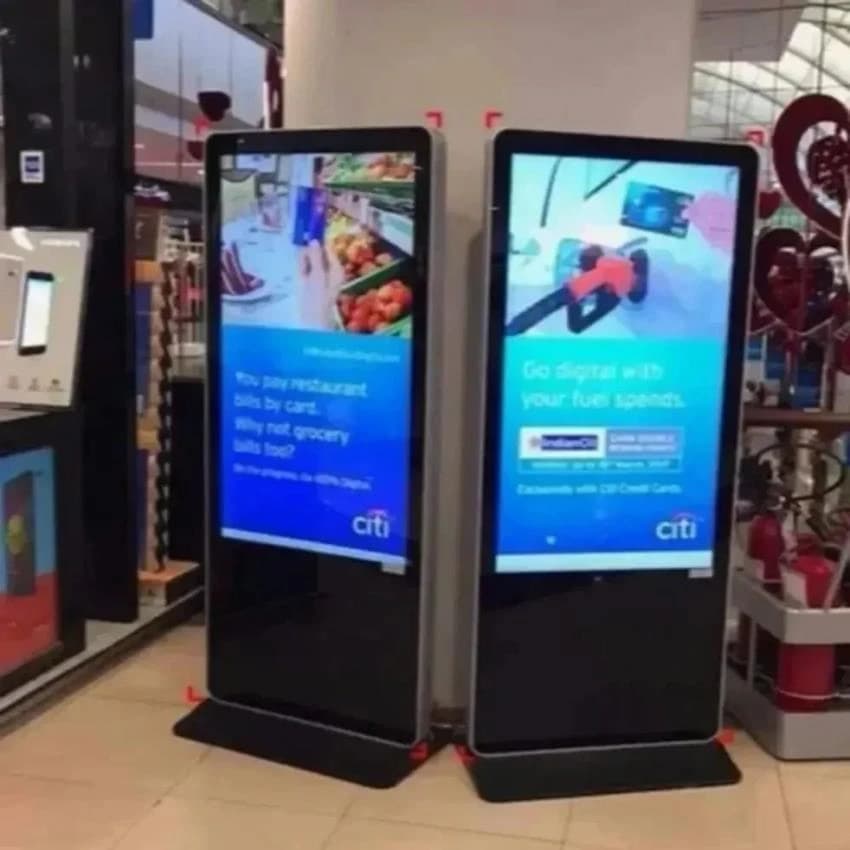 Indoor Signage STANDEE, Resolution: 3840*2160mm, Dimension: 733*438*80mm