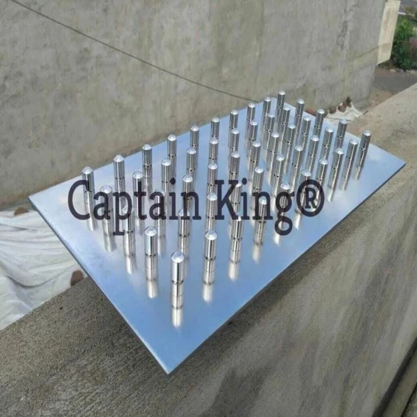 Iron Stud Puffer Plate 10x15 Inches