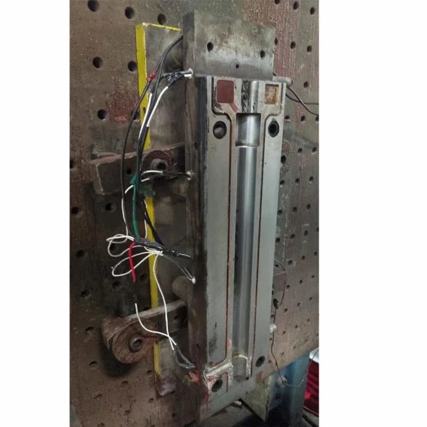 P20 Busbar Support Mould, For Industrial, Shape: Rectangle