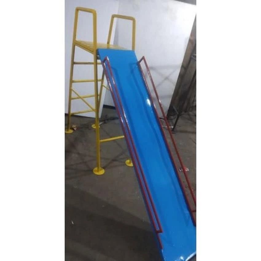 Straight Iron Playground Slide, For Outdoor, Age Group: 5-10 Years