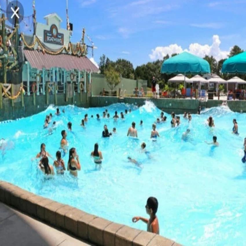 Blue FRP Water Park Wave Pool Machine, For Hotels/Resorts