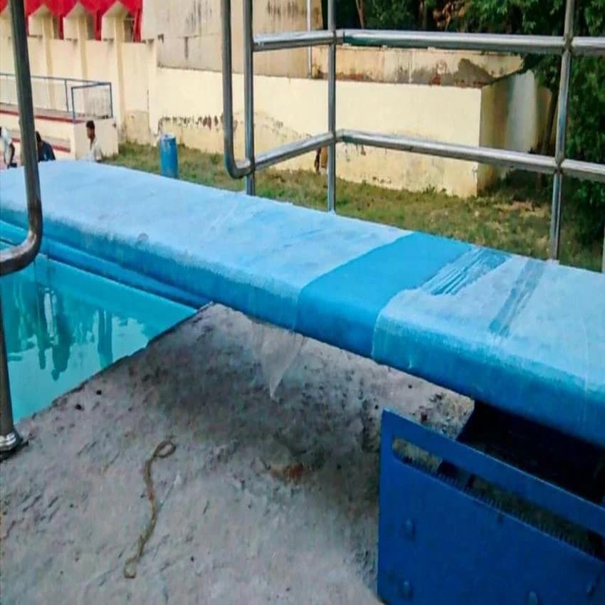 Swimming Pool Diving Board