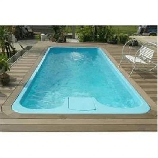 Blue FRP Prefab Swimming Pool, For Hotels/Resorts, 4.5 Ft