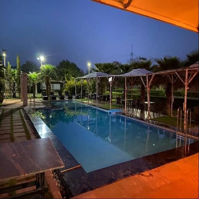 Rectangular Endless Swimming Pool