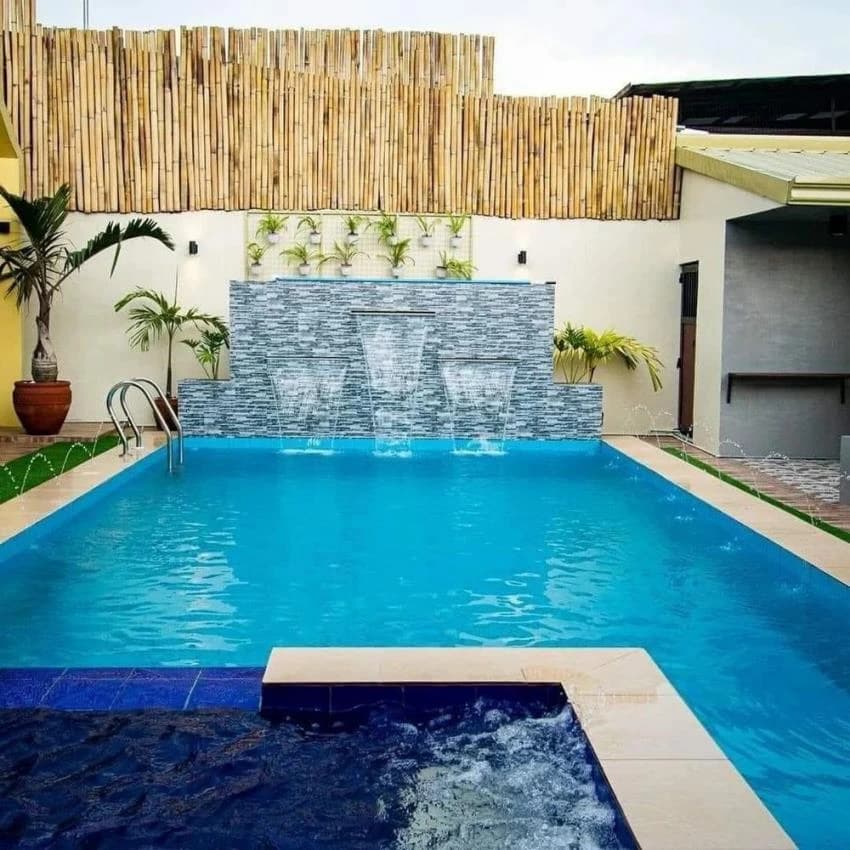 Jacuzzi Swimming Pool