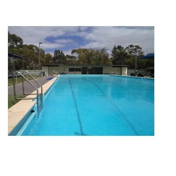 Hotel Swimming Pool