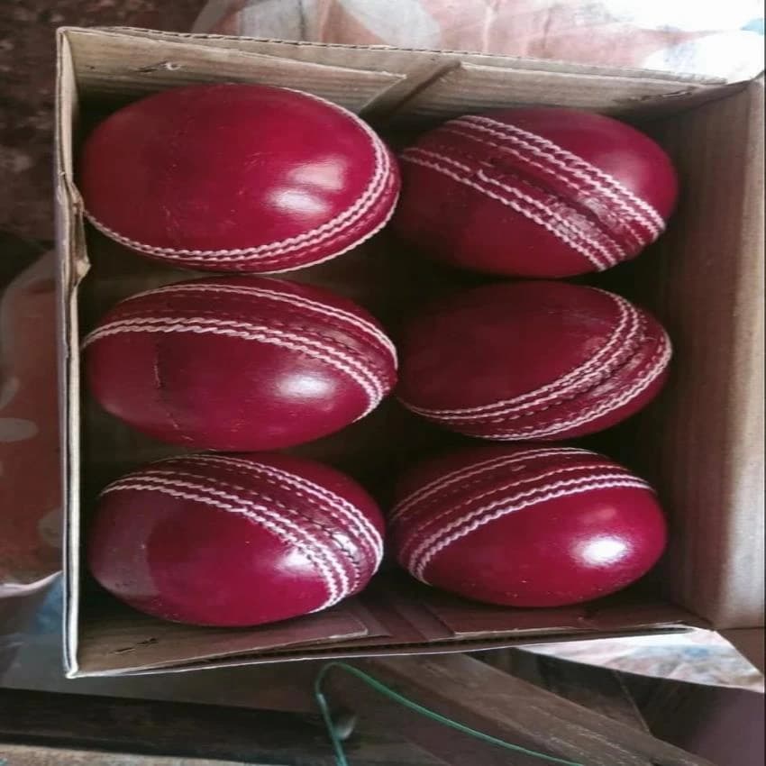 Red Test Cricket Leather Ball, Size: Full, 155 G