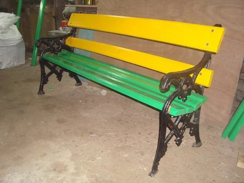 Delux Rectangular Garden Bench Cast Iron, For Park, Size: 5 Ft