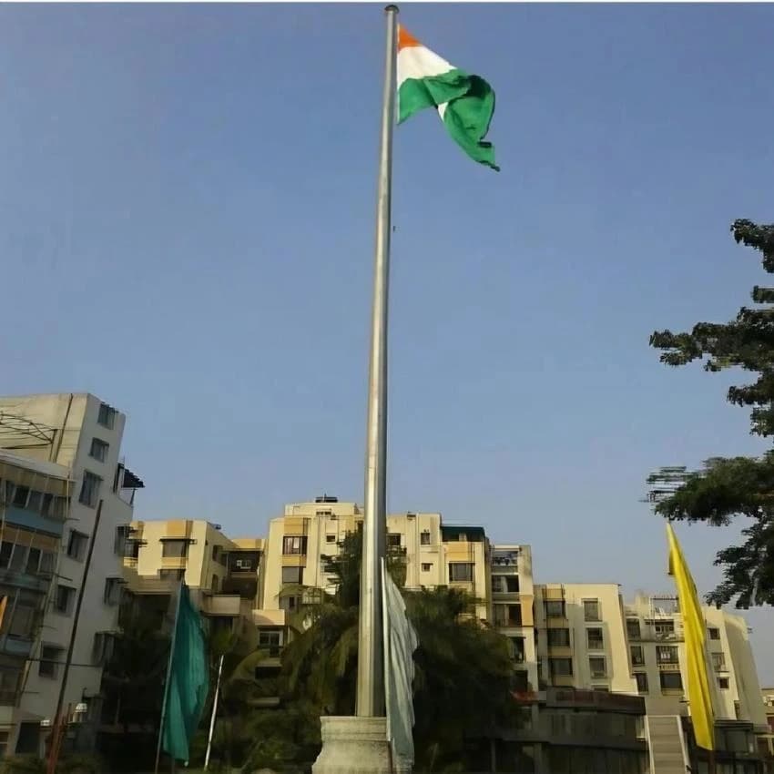 Mild Steel Hot Dip Galvanized Flag High Mast Pole